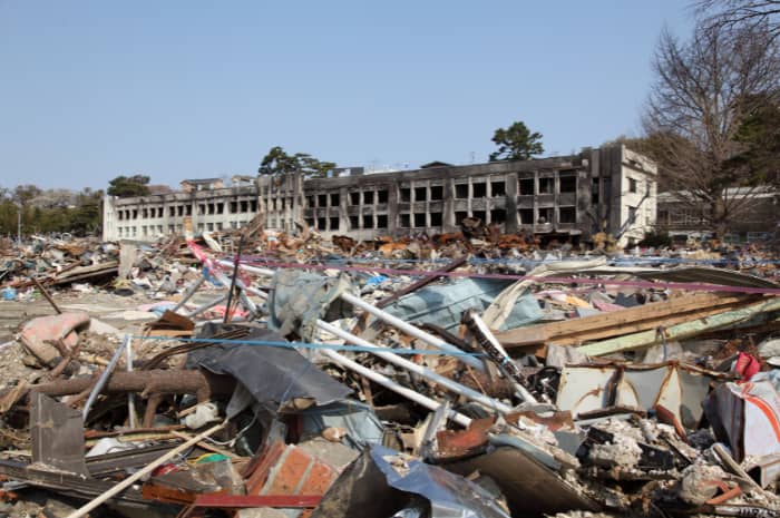 ospedale distrutto cambiamento climatico